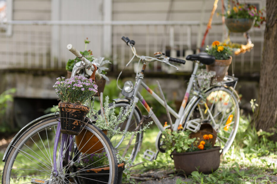 Tietoa meistä header