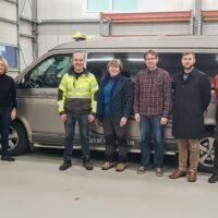 Myrskylän kunnan johtoa Kuljetus Högströmin hallilla.