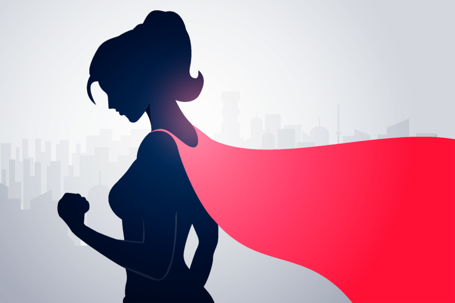 Nainen supersankarin asussa.