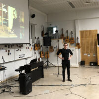 Helsingin nuorten yrittäjien hallituksen jäsen Noah Broms.