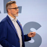 Jari Sarasvuo varasi Leijonan luolaan tuhdin budjetin