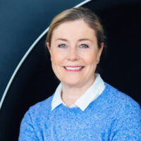 Organisoinnin ammattilainen Susanne (Susie) Kousa auttaa asiakkaitaan saamaan kotinsa kuntoon ja arjen järjestykseen.