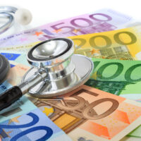 YEL-uudistus velvoittaa eläkeyhtiöt tarkistamaan YEL-työtuloja.