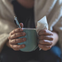 Sairauden yllättäessä yrittäjän vakuutusturva voi tuntua liian pieneltä.