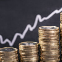 EKP aikonee nostaa ohjauskorkoa vielä heinäkuussa