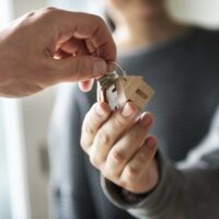 Asuntomarkkinoilla koettiin historiallinen mahalasku