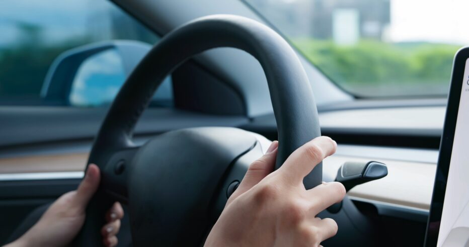 Vakuutusyhtiöltä varoitus sähköautoilijoille