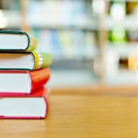 Yrittäjien asiantuntija huomasi asiavirheen lukion oppikirjassa