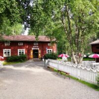 85-vuotiaan yrittäjän nähtävyys houkuttelee turisteja