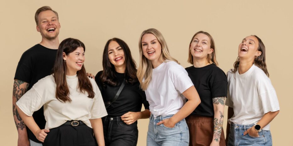 Kuvassa Toiveen tiimi.