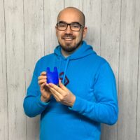 Yrittäjä Joonas Rakkolainen kehitti apuvälineen omaan migreeniinsä