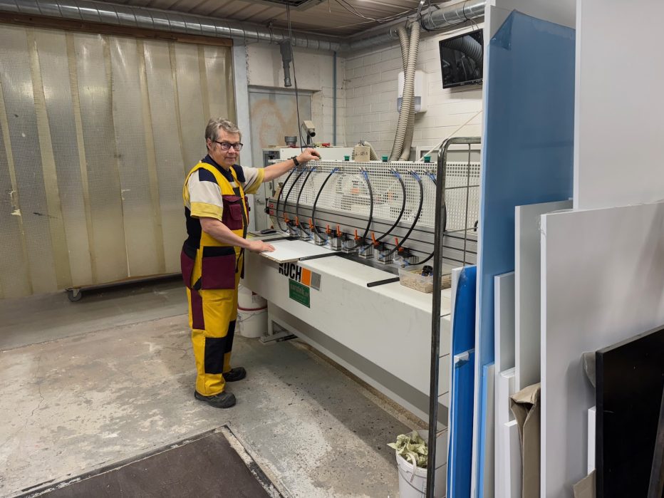 Yrittäjä Matti Uotila palkitsee työntekijänsä ruhtinaallisesti