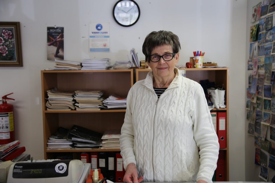 Yksinyrittäjä Sirpa Kaitonen, 79, ei osaa kuvitella elämää ilman yrittäjyyttä