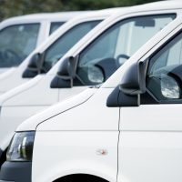 Pakettiautokauppa käy pirteästi.