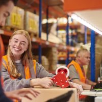 Nuoret kannattavat laajasti yleistä ansioturvaa