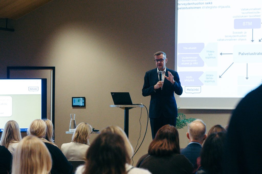 Sote-seminaari Helsingissä.